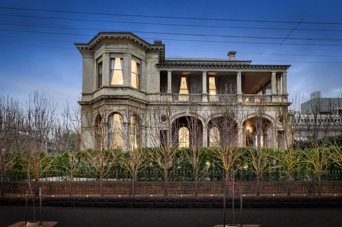 UAV030_118GippsSt_005